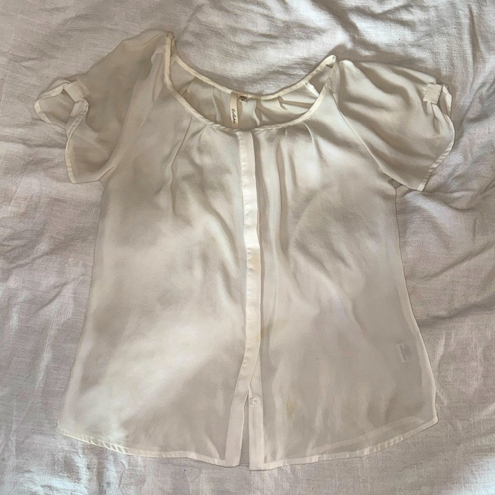 Button up linen T-shirt, with sleeve detail